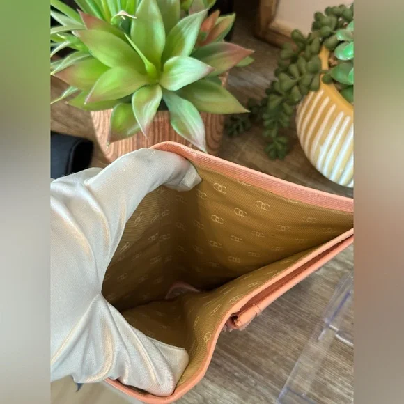 Chanel Coco Button Long Wallet Pink Gold Hardware - Picture 15 of 16